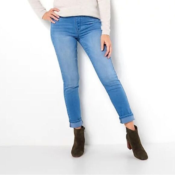 Laurie Felt Silky Denim Easy Skinny Pull-On Jeans - Picture 1 of 7